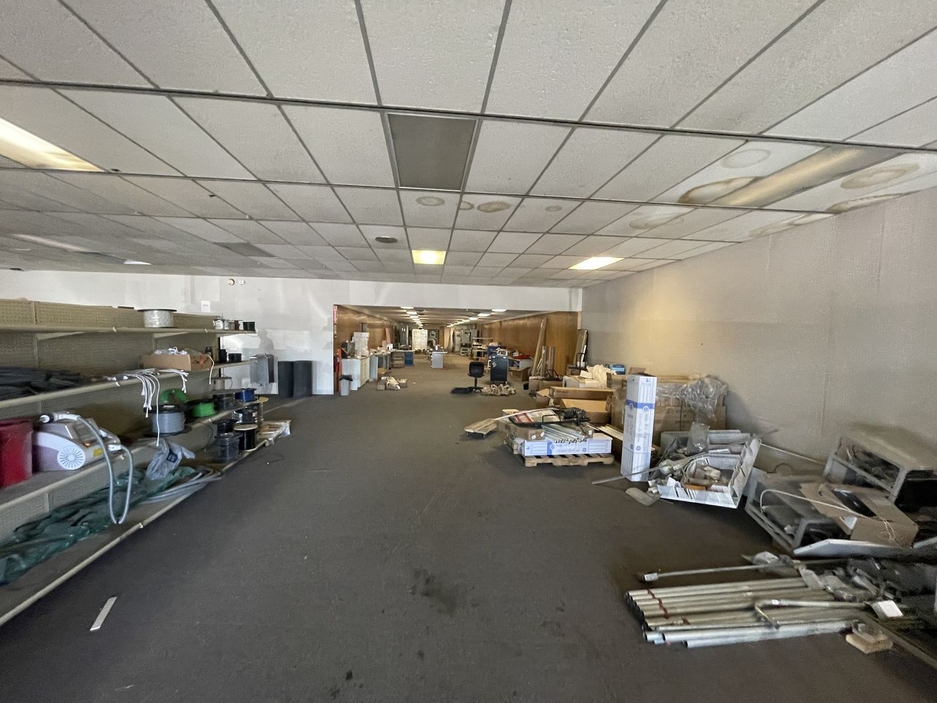 Stoller Building: 909-929 N. Coliseum Boulevard, Fort Wayne, IN 46805